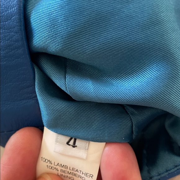 Maryam Nassir Zadeh Blue leather buttoned crop top - Picture 4 of 4